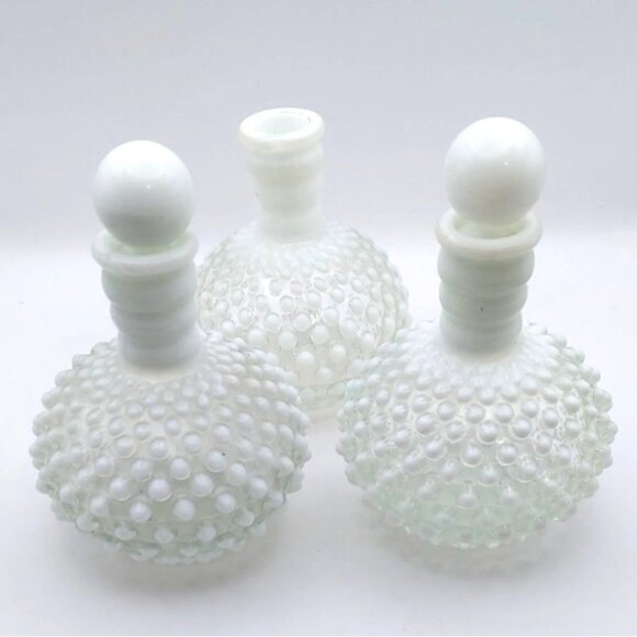 Vintage MCM Fenton Glass White Opalescent Hobnail Perfume Bottle Vanity Set of 3 - Picture 1 of 7